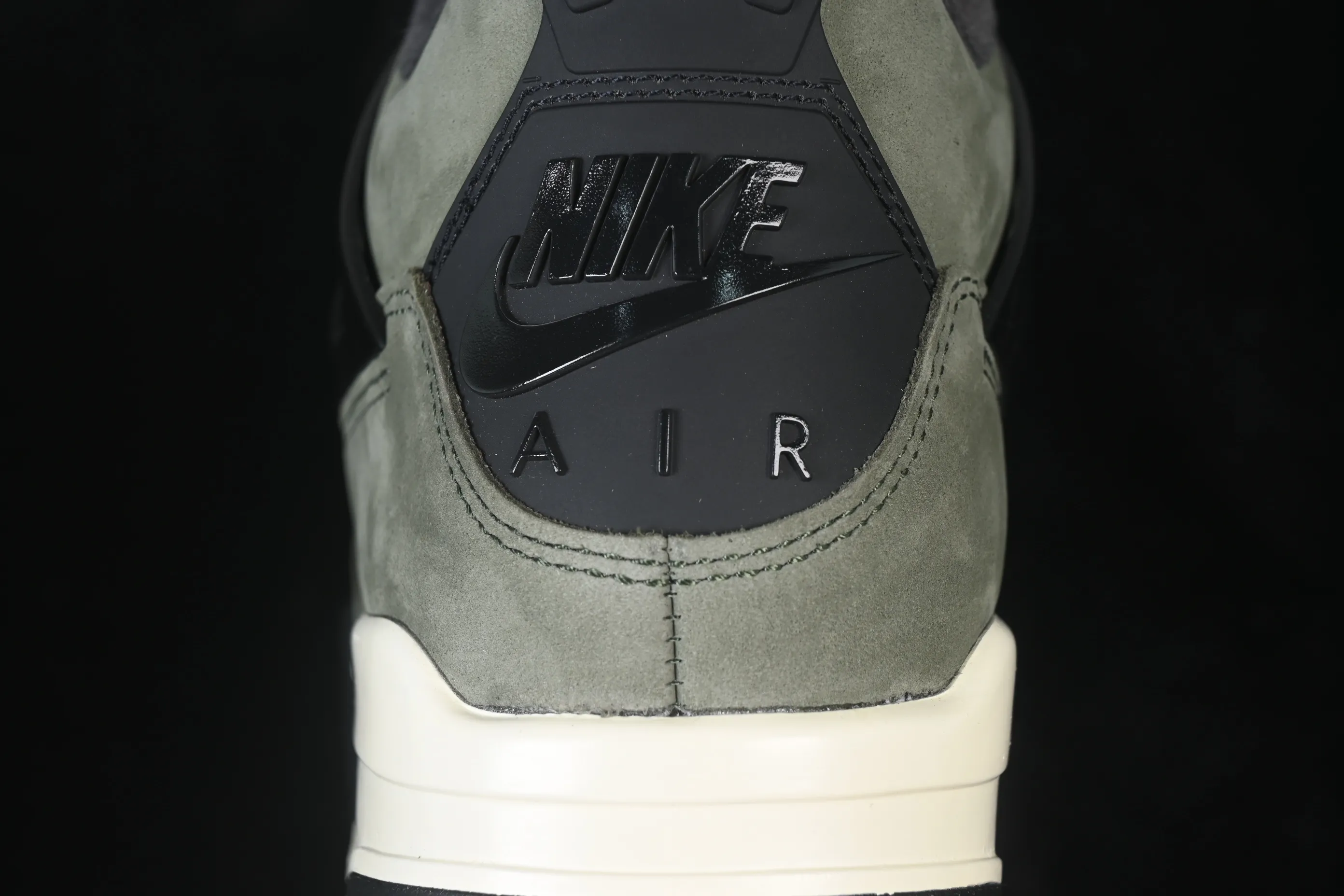 All categories Air Jordan Jordan series basketball shoes Air Jordan 4 LJR version Undefeated x Air Jordan 4 OG AJ4 Joe 4 olive green suede IB1519-200